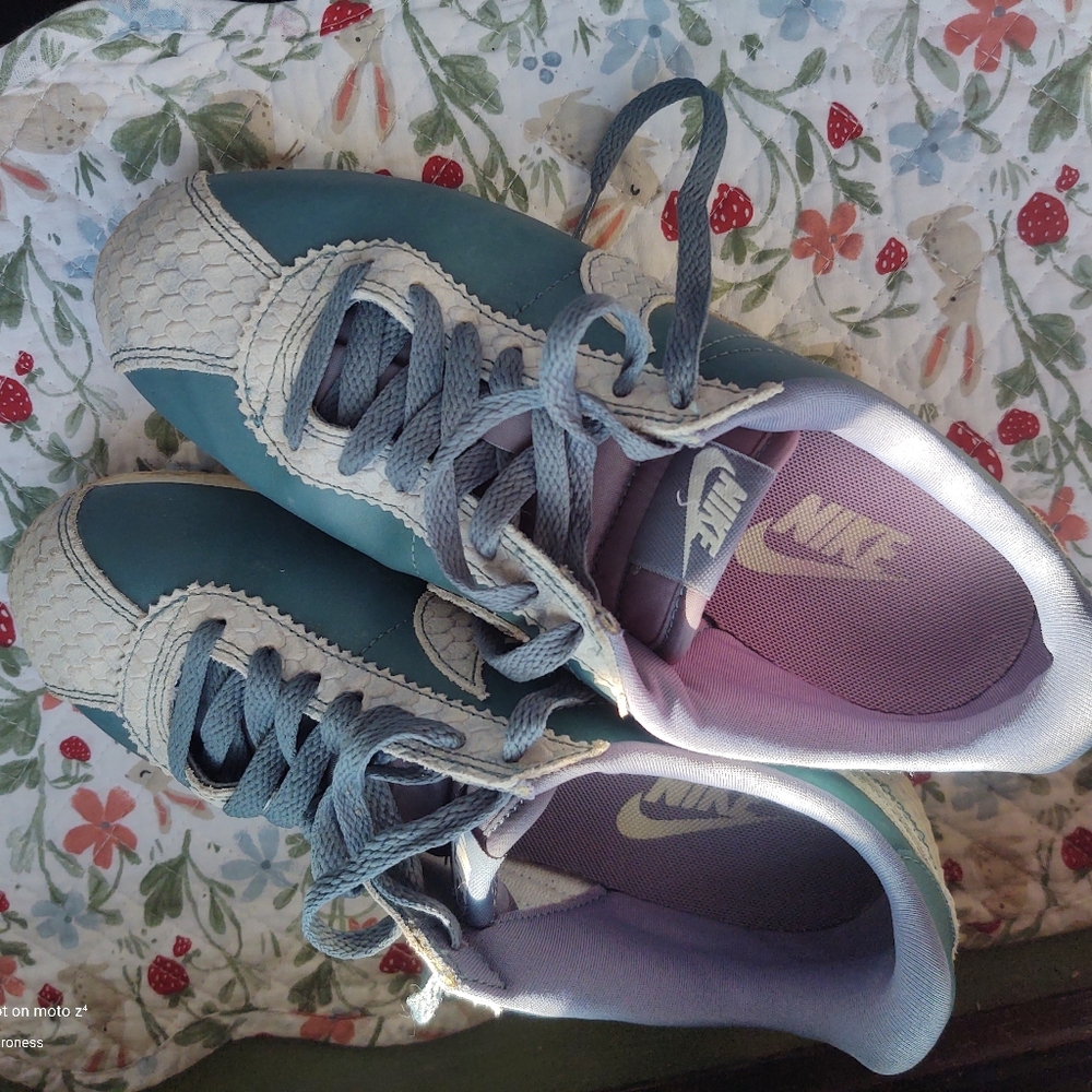 Nike Cortez Women's Size 8.5 - Picture 4 of 9